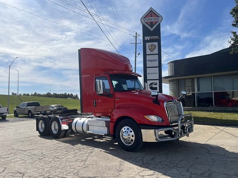 USED 2021 INTERNATIONAL LT 625 DAYCAB TRUCK #4002-1