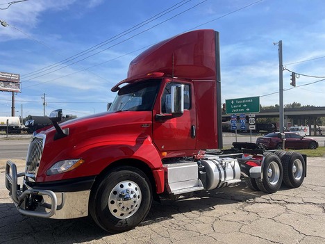 USED 2021 INTERNATIONAL LT 625 DAYCAB TRUCK #4002-2