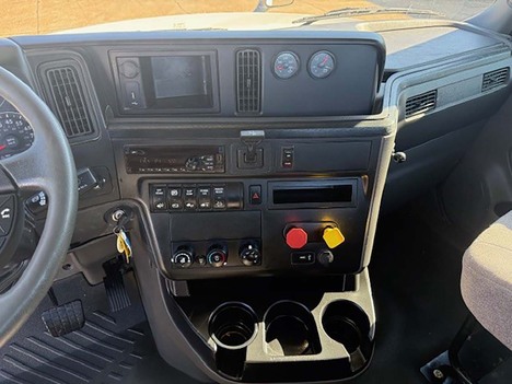 USED 2020 INTERNATIONAL LT 625 DAYCAB TRUCK #4003-12