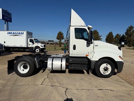 USED 2020 INTERNATIONAL LT 625 DAYCAB TRUCK #4003-8