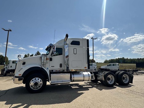 USED 2019 INTERNATIONAL HX 620 SLEEPER TRUCK #4023-4