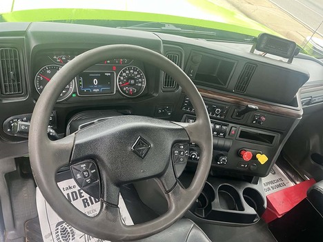 USED 2023 INTERNATIONAL HX 520 DAYCAB TRUCK #4029-7