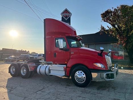 USED 2020 INTERNATIONAL LT 625 DAYCAB TRUCK #4032-1