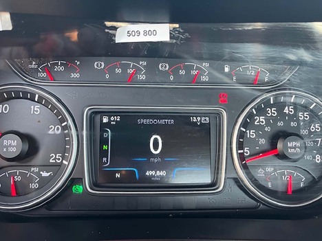 USED 2020 INTERNATIONAL LT 625 DAYCAB TRUCK #4032-8