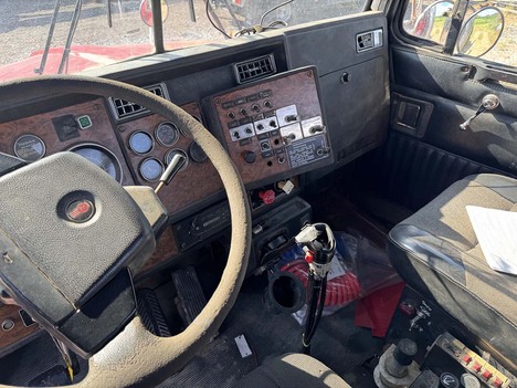 USED 1999 KENWORTH T800 DAYCAB TRUCK #4042-12