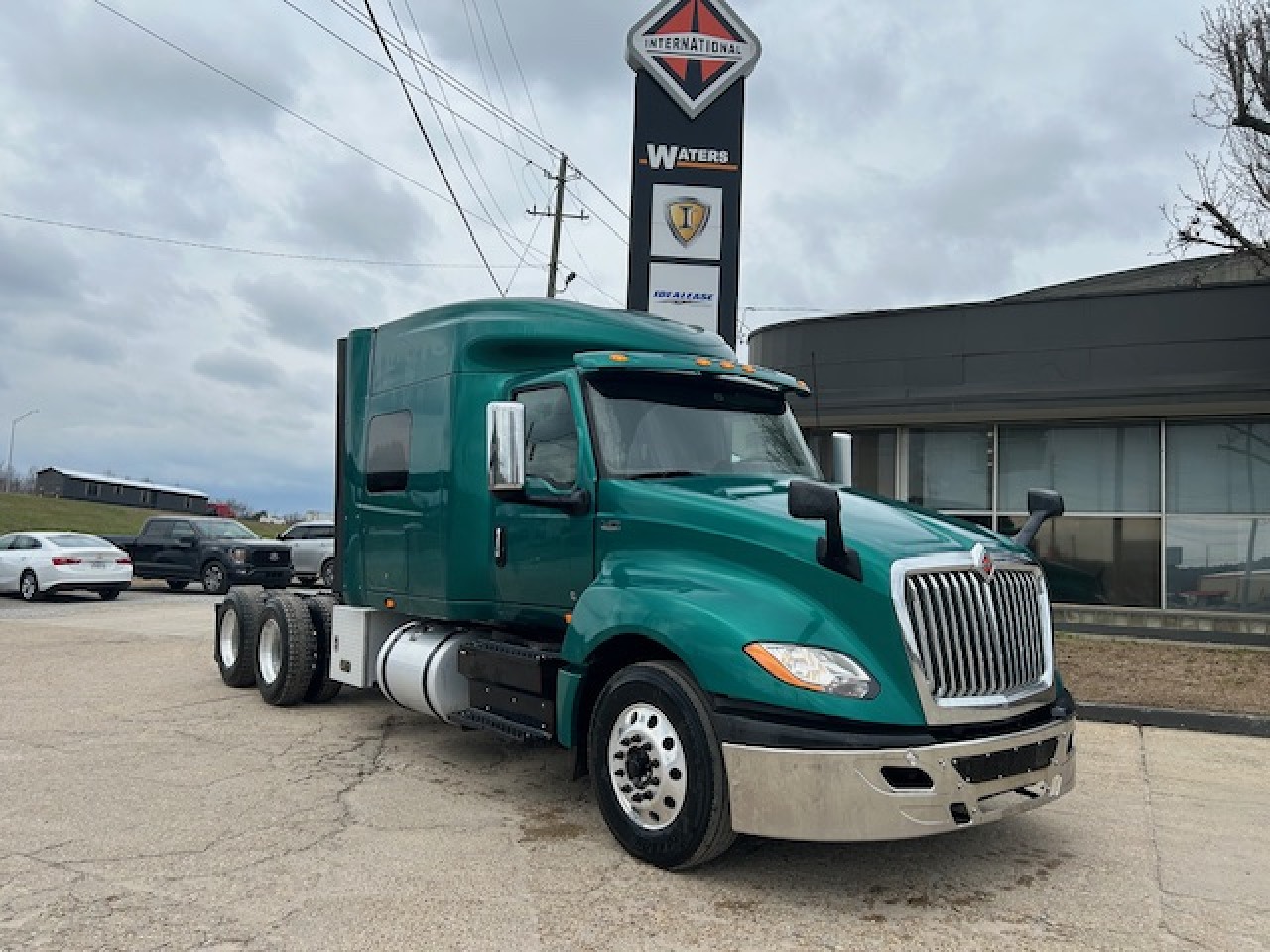 USED 2020 INTERNATIONAL LT 625 SLEEPER TRUCK #4073