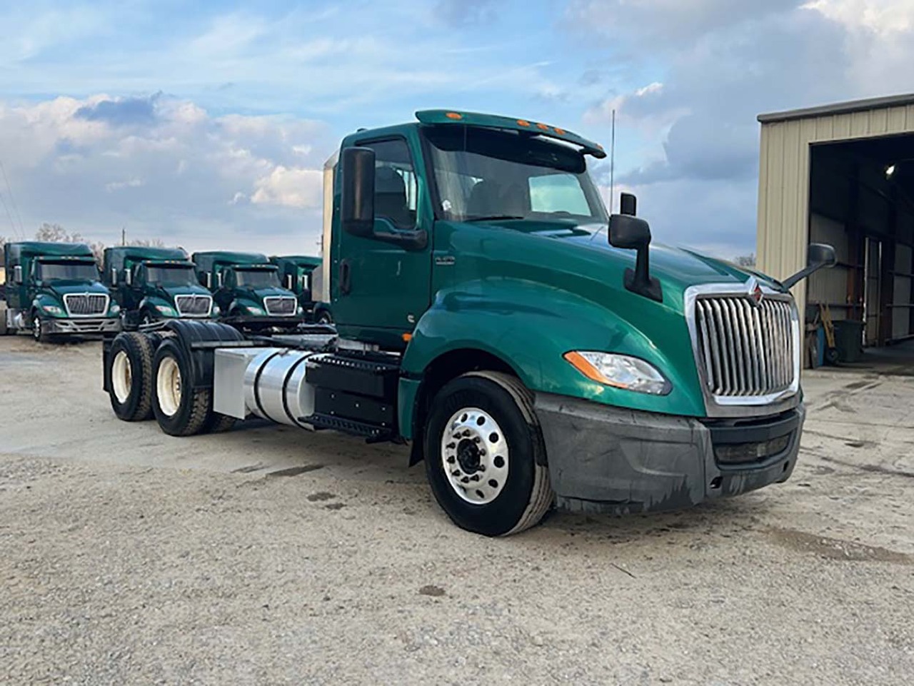 USED 2018 INTERNATIONAL PROSTAR DAYCAB TRUCK #4085