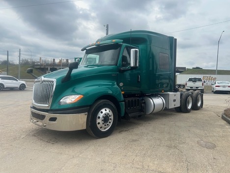 USED 2020 INTERNATIONAL LT 625 SLEEPER TRUCK #4111-4
