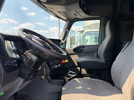 USED 2020 INTERNATIONAL LT 625 SLEEPER TRUCK #4112-5