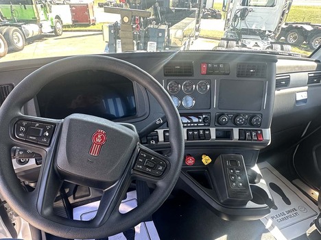 NEW 2025 KENWORTH T880 ROLLBACK TOW TRUCK #4119-10