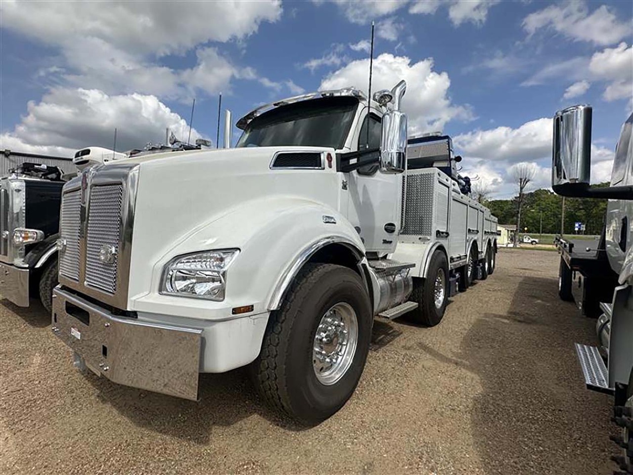 NEW 2025 KENWORTH T880 WRECKER TRUCK #4120