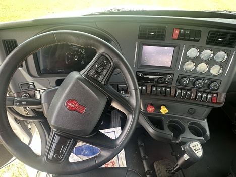 NEW 2025 KENWORTH T880 WRECKER TRUCK #4120-17