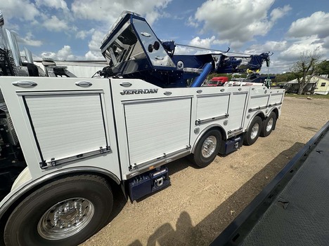 NEW 2025 KENWORTH T880 WRECKER TRUCK #4120-5