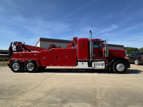 USED 2007 PETERBILT 379 WRECKER TRUCK #4130-2