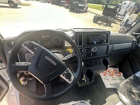 NEW 2027 FREIGHTLINER M2 106 ROLLBACK TOW TRUCK #4186-10