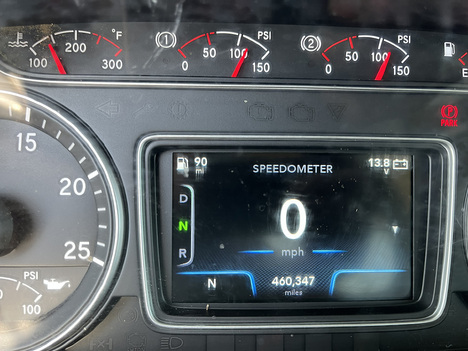 USED 2022 INTERNATIONAL LT 625 DAYCAB TRUCK #4190-5