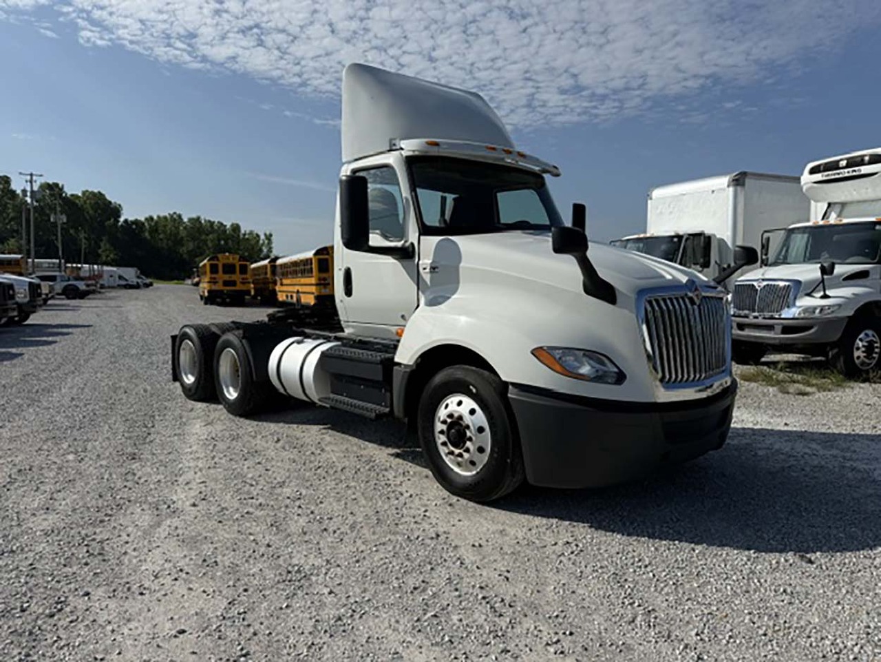 USED 2020 INTERNATIONAL LT 625 DAYCAB TRUCK #4239