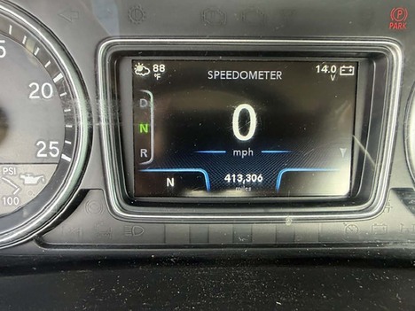USED 2020 INTERNATIONAL LT 625 DAYCAB TRUCK #4239-12