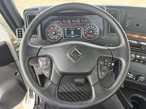 USED 2020 INTERNATIONAL LT 625 DAYCAB TRUCK #4260-14