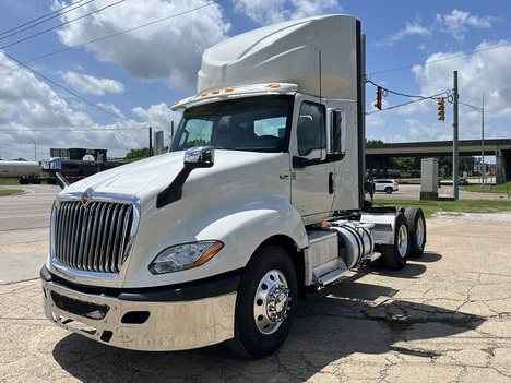 USED 2022 INTERNATIONAL LT 625 DAYCAB TRUCK #4261-3
