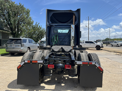 USED 2022 INTERNATIONAL LT 625 DAYCAB TRUCK #4262-5