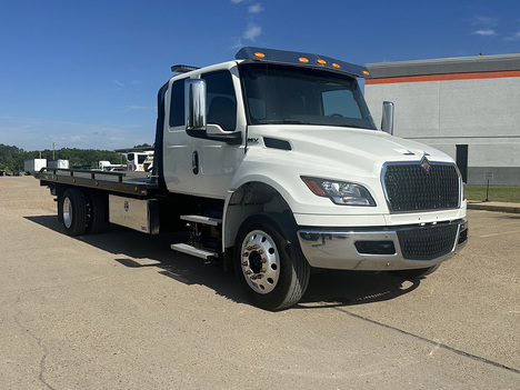 USED 2025 INTERNATIONAL MV 607 ROLLBACK TOW TRUCK #4293-1