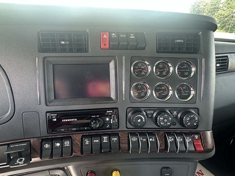 NEW 2025 KENWORTH T880 WRECKER TRUCK #4313-15