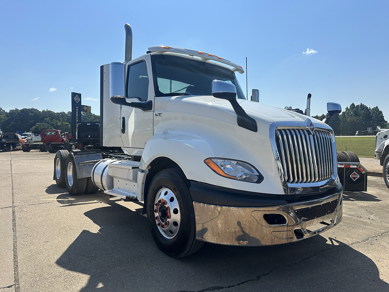 USED 2022 INTERNATIONAL LT 625 DAYCAB TRUCK #4329