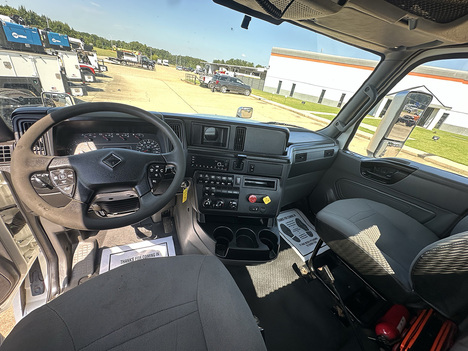 USED 2022 INTERNATIONAL LT 625 DAYCAB TRUCK #4329-9