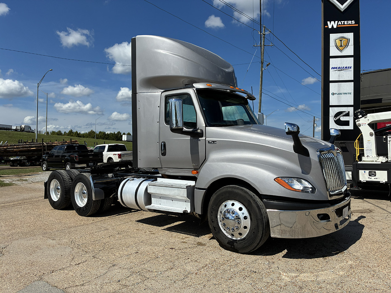 USED 2022 INTERNATIONAL LT 625 DAYCAB TRUCK #4334