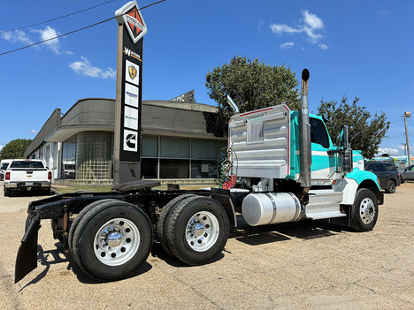 USED 2024 INTERNATIONAL HX 520 DAYCAB TRUCK #4335-7