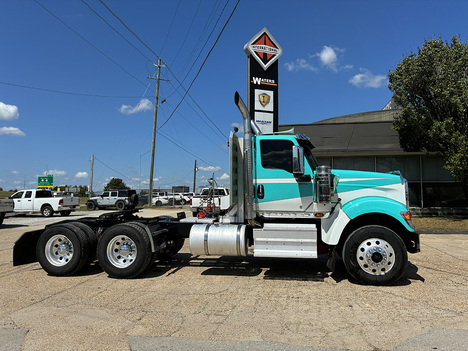 USED 2024 INTERNATIONAL HX 520 DAYCAB TRUCK #4335-8