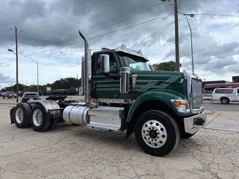 USED 2024 INTERNATIONAL HX 520 DAYCAB TRUCK #4343-1