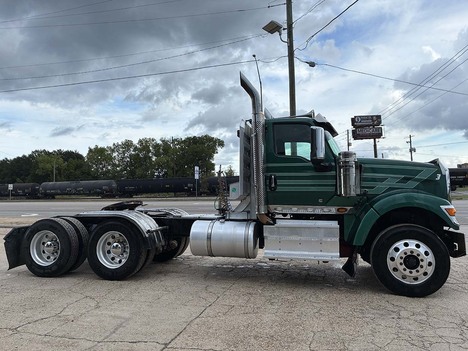 USED 2024 INTERNATIONAL HX 520 DAYCAB TRUCK #4343-7