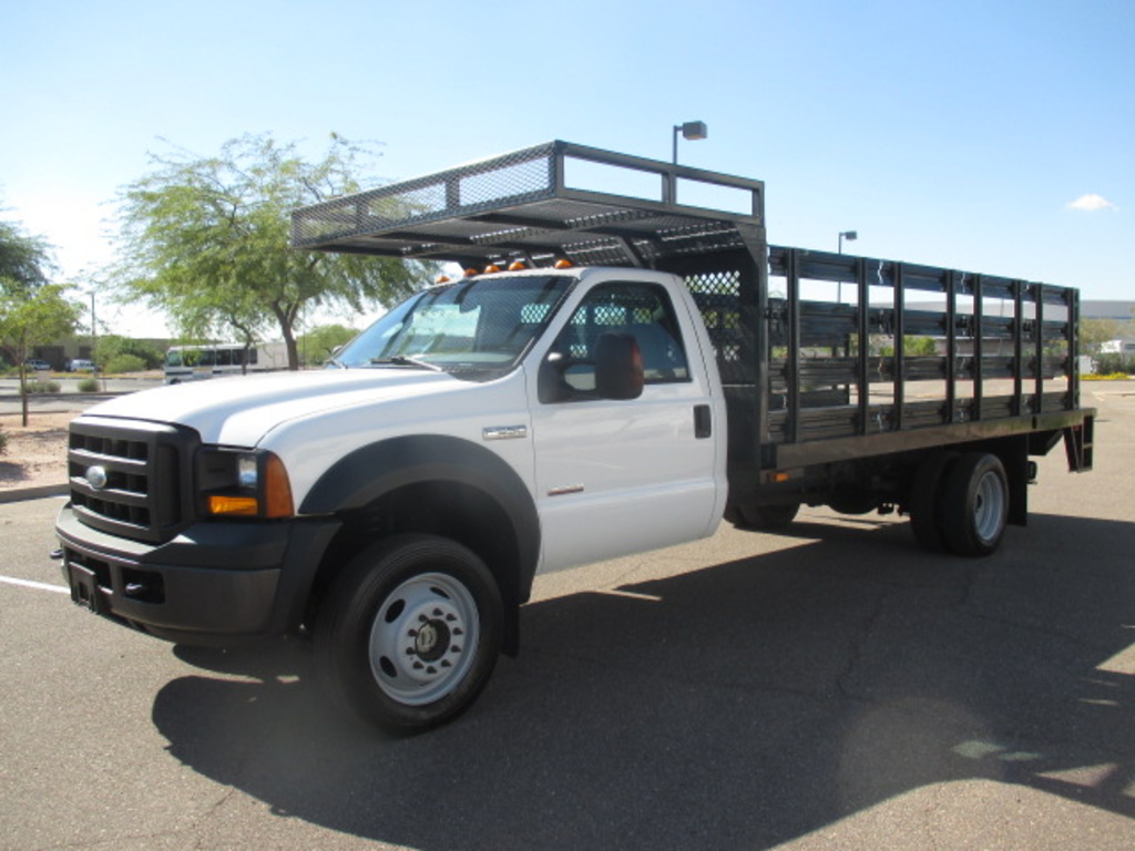 USED 2007 FORD F550 STAKE BODY TRUCK #2378