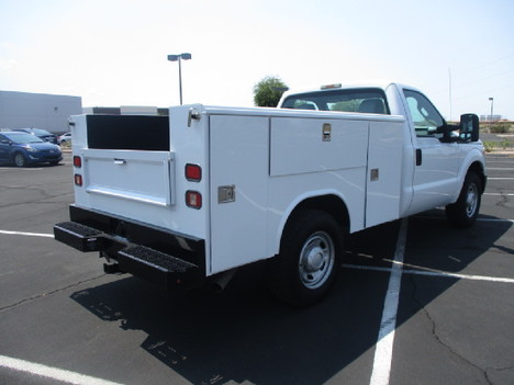 USED 2015 FORD F250 SERVICE - UTILITY TRUCK #2668-5