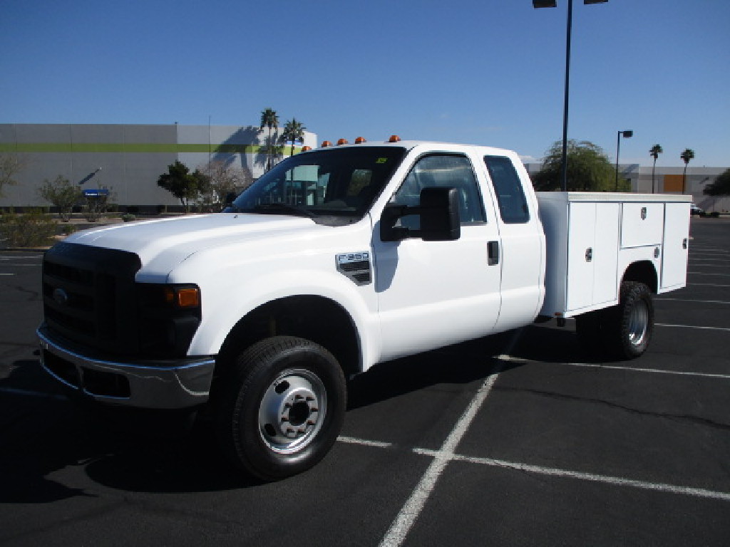 USED 2009 FORD F350 SERVICE - UTILITY TRUCK #2736