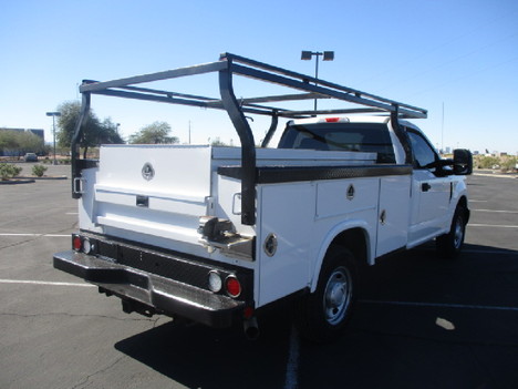 USED 2018 FORD F-250 SERVICE - UTILITY TRUCK #2766-6