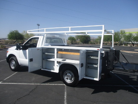 USED 2015 FORD F-250 SERVICE - UTILITY TRUCK #2819-12