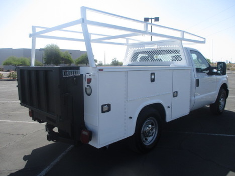USED 2015 FORD F-250 SERVICE - UTILITY TRUCK #2819-5