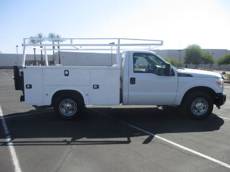 USED 2015 FORD F-250 SERVICE - UTILITY TRUCK #2819-6