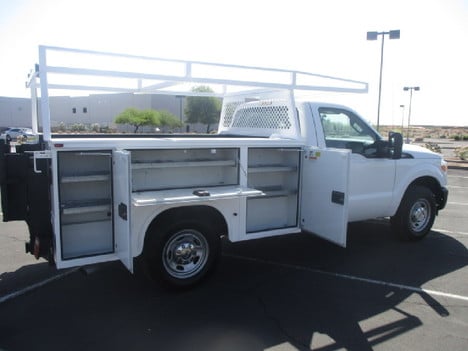 USED 2015 FORD F-250 SERVICE - UTILITY TRUCK #2819-9