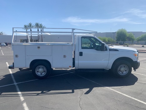 USED 2015 FORD F250 SERVICE - UTILITY TRUCK #2825-6