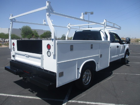 USED 2017 FORD F-350 SERVICE - UTILITY TRUCK #2826-5