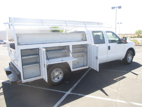 USED 2015 FORD F250 SERVICE - UTILITY TRUCK #2827-8