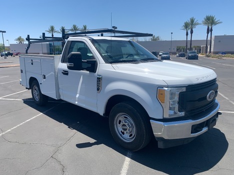 USED 2017 FORD F-250 SERVICE - UTILITY TRUCK #2831-7