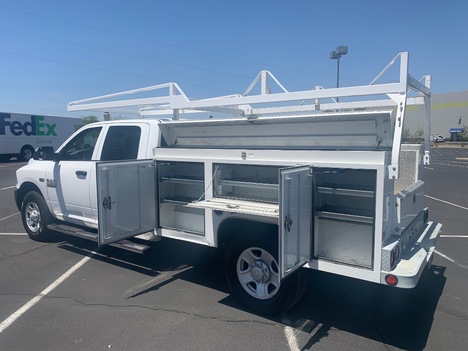 USED 2018 DODGE 2500 SERVICE - UTILITY TRUCK #2835-9