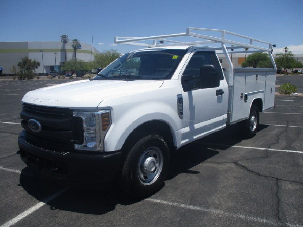USED 2018 FORD F250 SERVICE - UTILITY TRUCK #2866