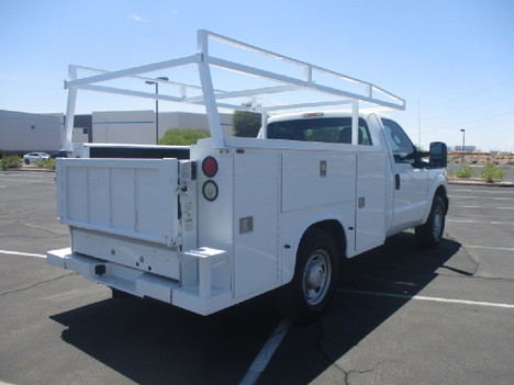 USED 2014 FORD F250 SERVICE - UTILITY TRUCK #2872-5