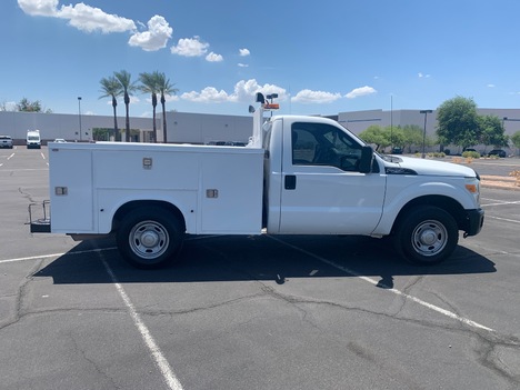 USED 2013 FORD F-250 SERVICE - UTILITY TRUCK #2886-6